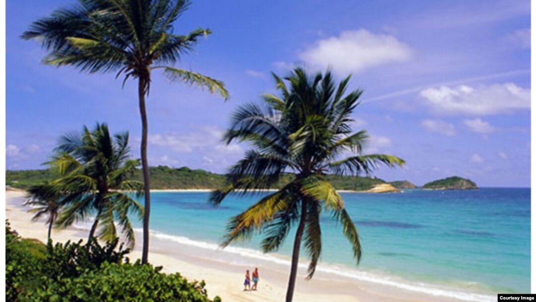 Một góc đảo Phú Quốc (screen shot of Vietravel website) 