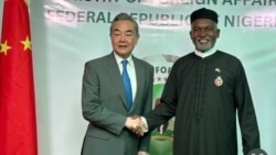 Menteri Luar Negeri China Wang Yi bertemu Menlu Nigeria Yusuf Tuggar di Abuja, Kamis (9/1).