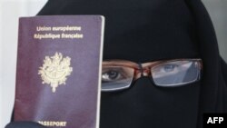 Parlamenti francez debaton projektligjin për shamitë që mbulojnë fytyrën