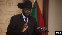 Presiden Sudan Selatan, Salva Kiir menolak seruan Uni Afrika dan PBB untuk menarik pasukan di perbatasan.