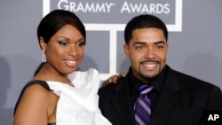 Jennifer Hudson and David Otunga arrive at the 51st Annual Grammy Awards on Feb. 8, 2009, in Los Angeles. 