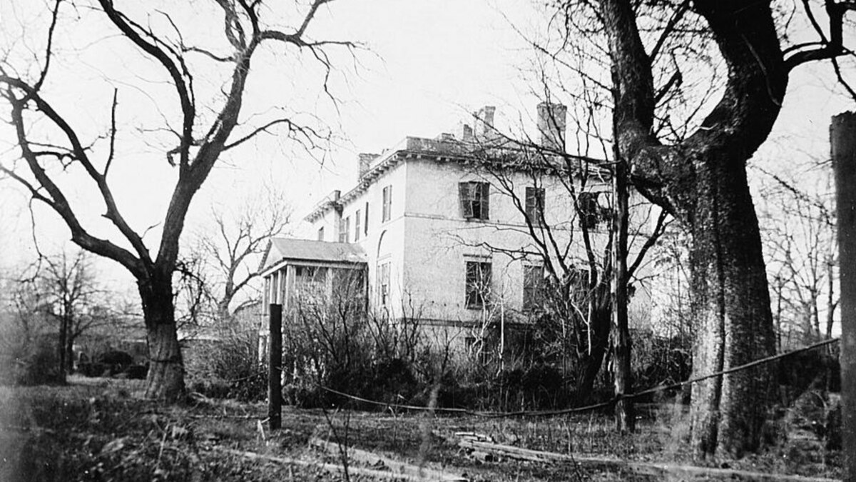 Quiz The Fall of The House of Usher, Part Two