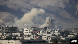 政府军3号轰炸了反政府武装聚集的城镇哈姆瑞阿