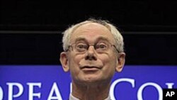 European Council President Herman van Rompuy speaks during a final media conference at an EU summit in Brussels, Dec 17, 2010 (File Photo)