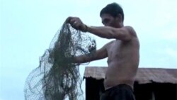 Livelihood of Villagers Along Cambodia's Tonle Sap Lake Threatened