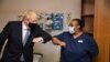 PM Inggris Boris Johnson saat meninjau Tollgate Medical Centre di Beckton, London, Inggris, 24 Juli 2020. (Foto: dok)