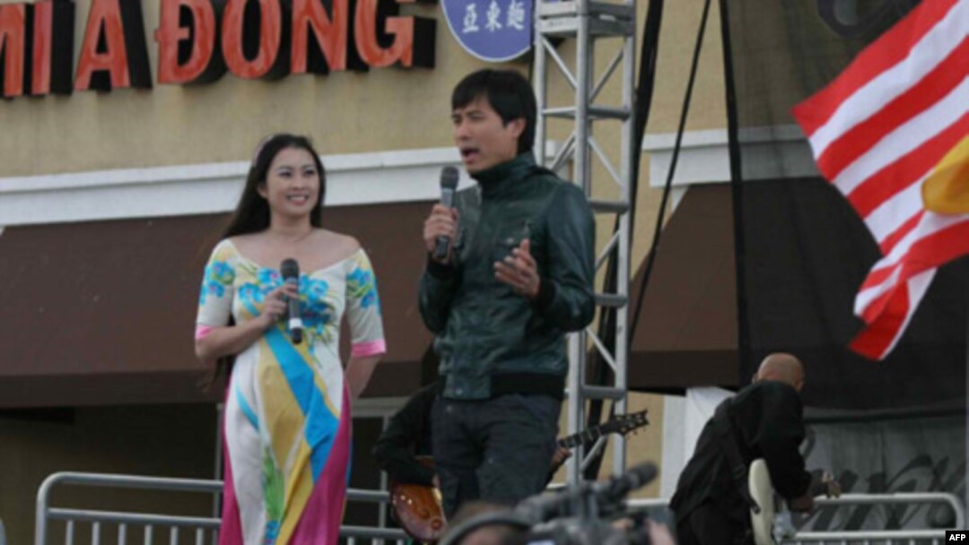 ‘Người Giàu Cũng Khóc’