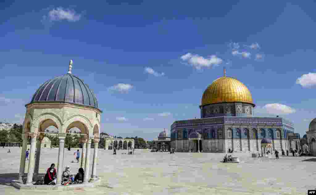 یروشلم میں واقع مسجد اقصیٰ میں بھی رمضان کی تیاریاں ہو رہی ہیں۔