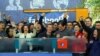 Tras caer 11% suspenden acciones de Facebook