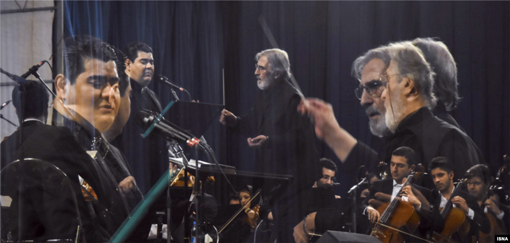 اجرای ارکستر ملی ایران با خوانندگی سالار عقیلی - سمنان عکس: مسعود محقق 
