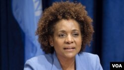 Anvwaye Espesyal UNESCO ann Ayiti a, Michaelle Jean.