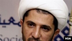 Sheik Ali Salman, ketua partai Islam Shiah Bahraain 'al Wefaq'.