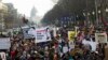 Puluhan Ribu Demonstran Protes Kekerasan Polisi