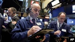 Des traders à Wall Street, New York, le 2 novembre 2016. 