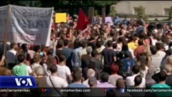 Protestë në Shqipëri kundër importit të plehrave