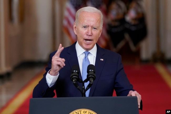 Dukungan terhadap kinerja Presiden Biden kini meredup, setahun setelah dia menjabat (foto: dok).