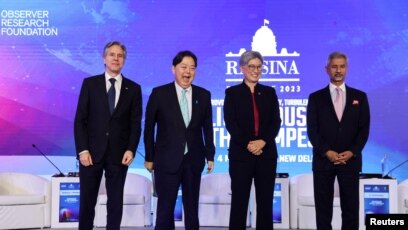 Xotinlarimizning fohishalaridan olingan suratlar Katya Sambuka, porno yulduz