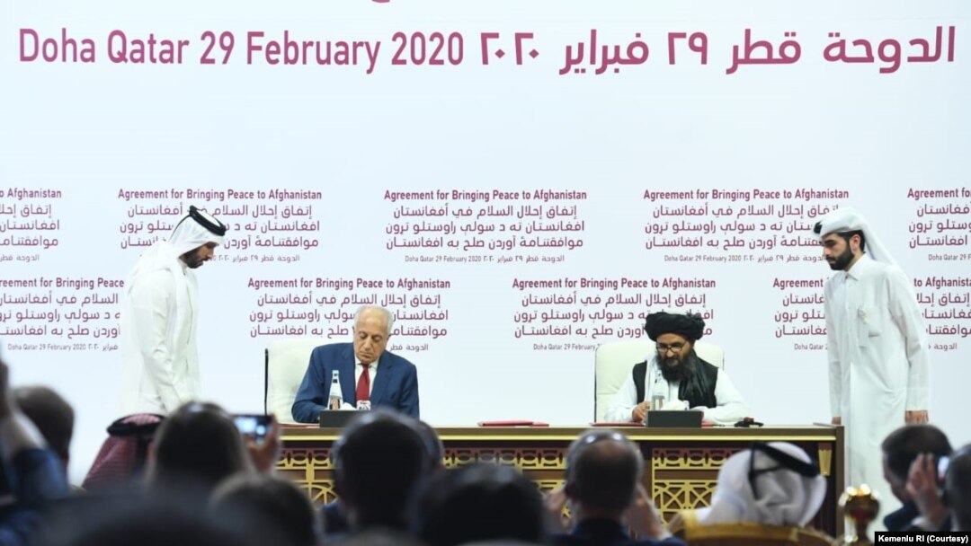 Wakil-wakil Amerika dan Taliban hari Sabtu (29/2) di Doha, Qatar, menandatangani perjanjian perdamaian yang berisi empat komponen penting. 