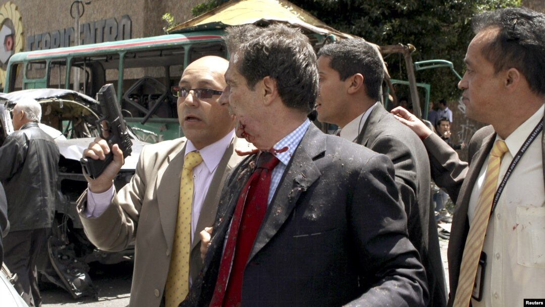 Las investigaciones indican que el acto criminal contra Fernando Londoño fue un encargo de las Fuerzas Armadas Revolucionarias de Colombia (FARC).
