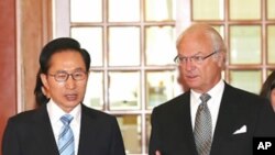 30일 정상회담을 한 이명박 한국 대통령(왼쪽)과 칼 구스타프 스웨덴 국왕.
