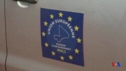 Le président du Mali visite les locaux attaqués de l'EUTM