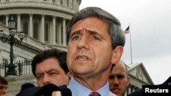 El almirante retirado de la Armada y ex congresista por Pensilvania Joe Sestak anunció su candidatura el domingo 23 de junio de 2019 en su sitio web.