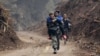 У Китаї рятувальники надають допомогу жертвам нищівного землетрусу