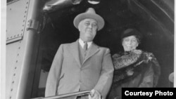  Franklin and Eleanor Roosevelt en route to Washington, D.C. after a week in Hyde Park. November 8, 1935. (photo courtesy of FDR Library Photograph Collection).