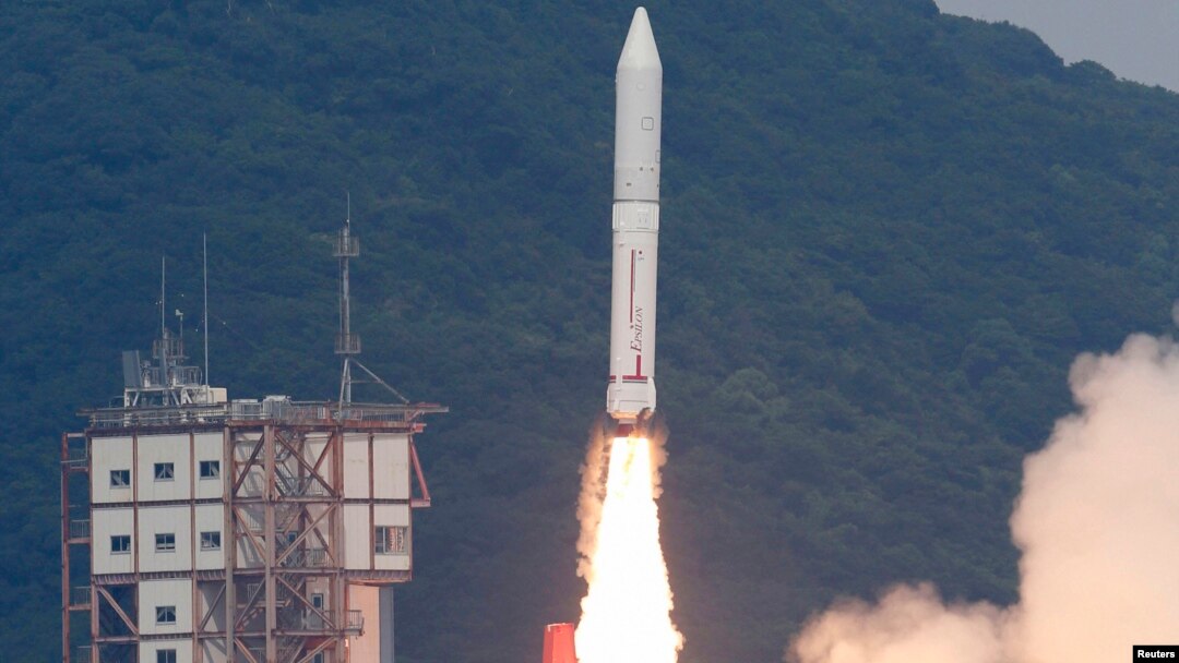 An Epsilon rocket blasts off from the launching pad at the Uchinoura Space Center in Kimotsuki town, Kagoshima prefecture, in this photo taken by Kyodo, Sept. 14, 2013. 