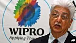 Azim Premji, chairman of Wipro Company, speaks at Wipro campus in the southern Indian city of Bangalore (file photo)