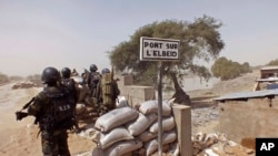 Soldados camaroneses em combate contra o Boko Haram