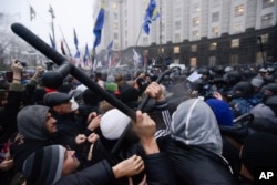 Người biểu tình tại Ukraina