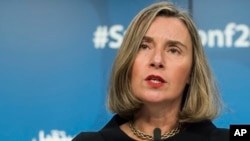 Kepala Kebijakan Luar Negeri Uni Eropa, Federica Mogherini di Brussels, 25 April 2018. (Foto: dok).