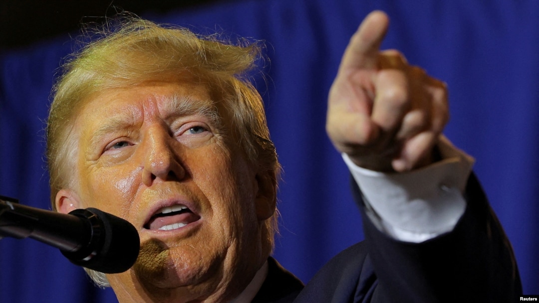 Bivši predsednik i republikanski predsednički kandidat Donald Tramp u kampanji u Nju Hempširu 27. aprila 2023. (Foto: Rojters/Brian Snyder)