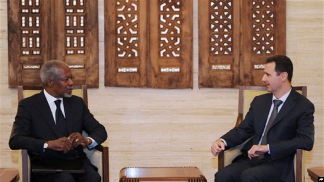 Utusan PBB-Liga Arab, Kofi Annan saat bertemu Presiden Suriah Bashar al-Assad di Damaskus (foto: dok). PBB dan pemerintah Suriah menyepakati kerangka baru bagi perdamaian (19/4).