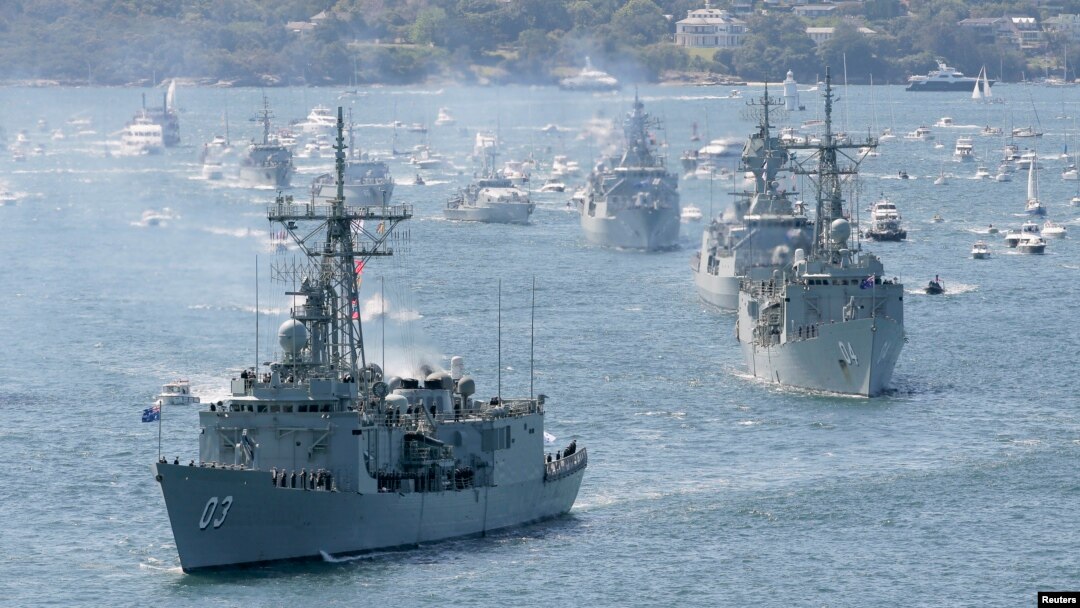 Các chiến hạm của Hải quân Hoàng gia Australia tiến vào cảng Sydney. (Ảnh tư liệu)