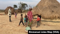 Le campement d’éleveurs peuls mbororo, à Botombo, le 12 janvier 2021. (VOA/Emmanuel Jules Ntap) 