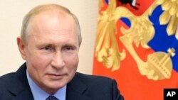 Rusya Lideri Vladimir Putin ülkesinin dünyada COVID-19 aşısını tescil eden ilk ülke olduğunu açıkladı.