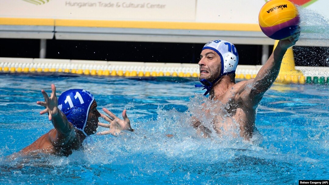 Kapiten reprezentacije Srbije Filip Filipović (Foto: MTI via AP/Balazs Czagany)