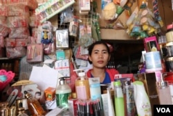 Sot Kimleang, 33, runs a general store at home nearby the Tak Fook factory in Kampong Tralach district of Kampong Chhnang province, Cambodia, on Oct. 15, 2019. (Phorn Bopha/VOA Khmer)