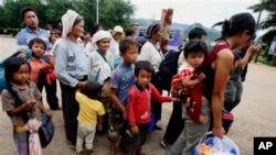 တရုတ်နယ်စပ်မှာ ရှမ်းဒုက္ခသည်တွေ (၃၁ သြဂုတ် ၂၀၀၉)
