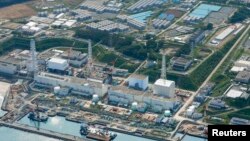 Foto udara fasilitas PLTN Daiichi di Fukushima, Jepang dan bak-bak penampungan air terkontaminasi radioaktif, 31 Agustus 2013 (Foto: dok).