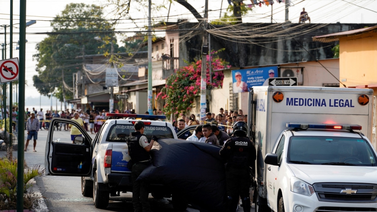 Diez Muertos Y Dos Heridos En Ataque Armado En Ecuador