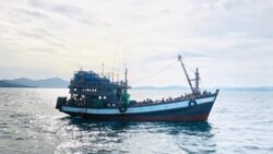 ပင်လယ်ထဲမျှောနေတဲ့ ရိုဟင်ဂျာဒုက္ခသည်တွေ လက်ခံပေးဖို့ မလေးရှားကို ဒုက္ခသည်အဖွဲ့ တောင်းဆို