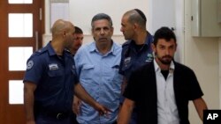 سگو (وسط) در دادگاه اورشلیم - ۵ ژوئیه ۲۰۱۸