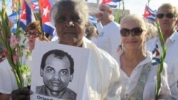 مادر زندانی سياسی کوبايی اجازه يافت راهپيمايی کند