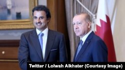 Umukuru wa Qatar Cheikh Tamim ben Hamad Al-Thani, na Prezida Recep Tayyip Erdogan wa Turkiya.