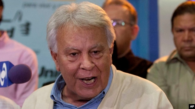 Felipe González dijo haber regresado “triste y preocupado” por la situación que se vive en Venezuela.