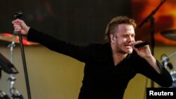 Dan Reynolds của nhóm Imagine Dragons