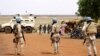 Tentara Senegal yang menjadi bagian misi penjaga perdamaian di Mali, MINUSMA, berpatroli di jalan-jalan di Gao, pada 24 Juli 2019, sehari setelah serangan terhadap pangkalan misi perdamaian PBB di Mali.